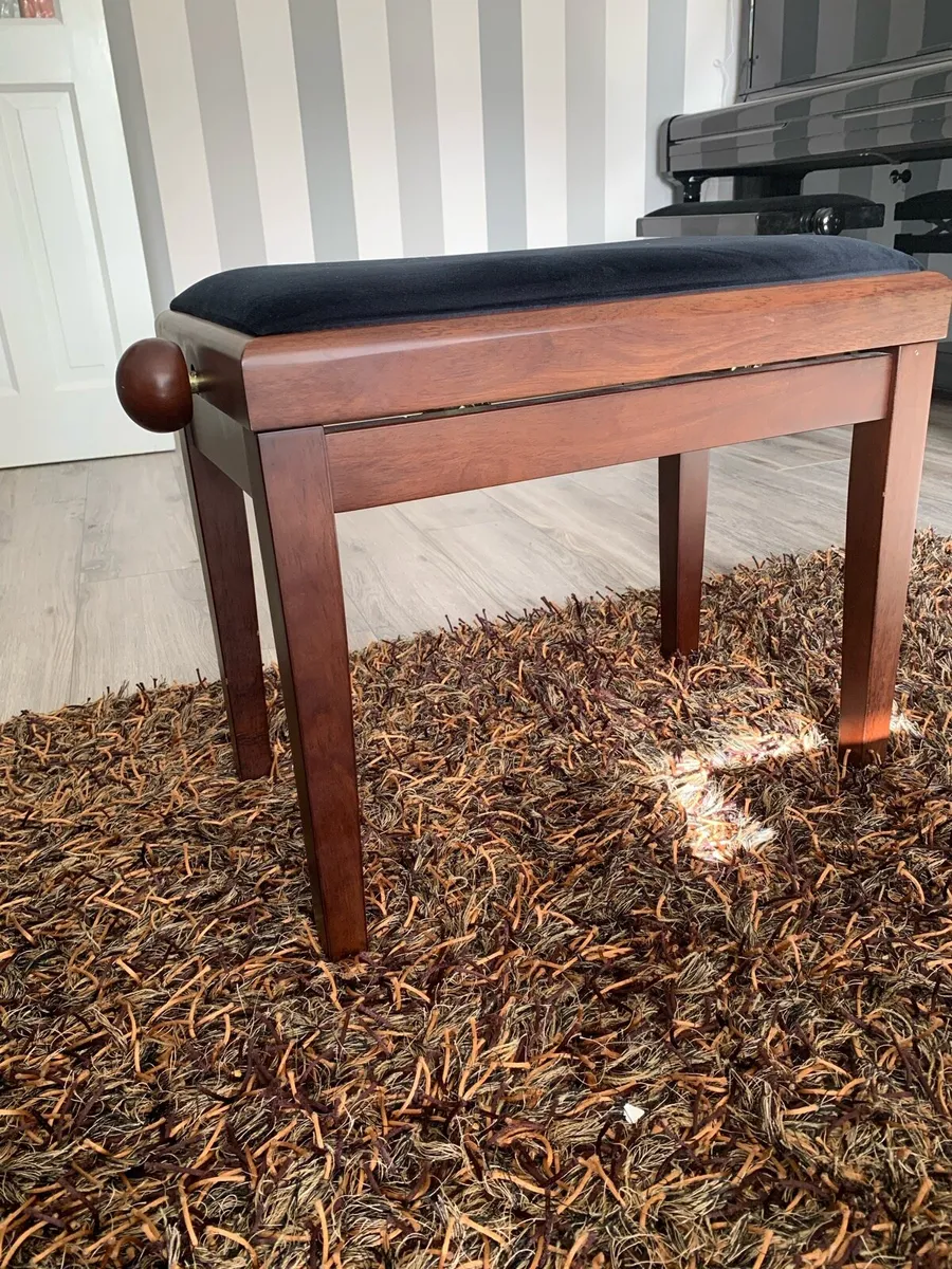 Piano chair for sale - Image 1