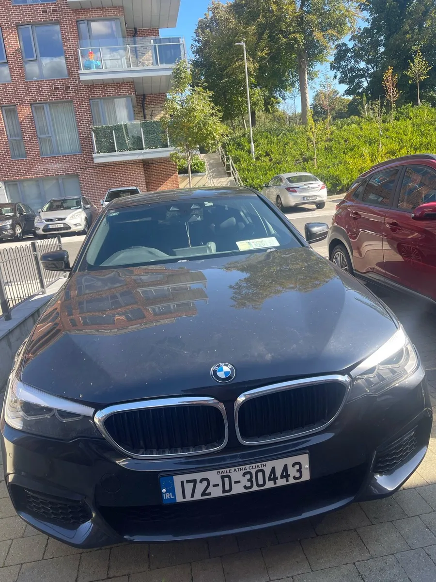 BMW 530e - Image 1