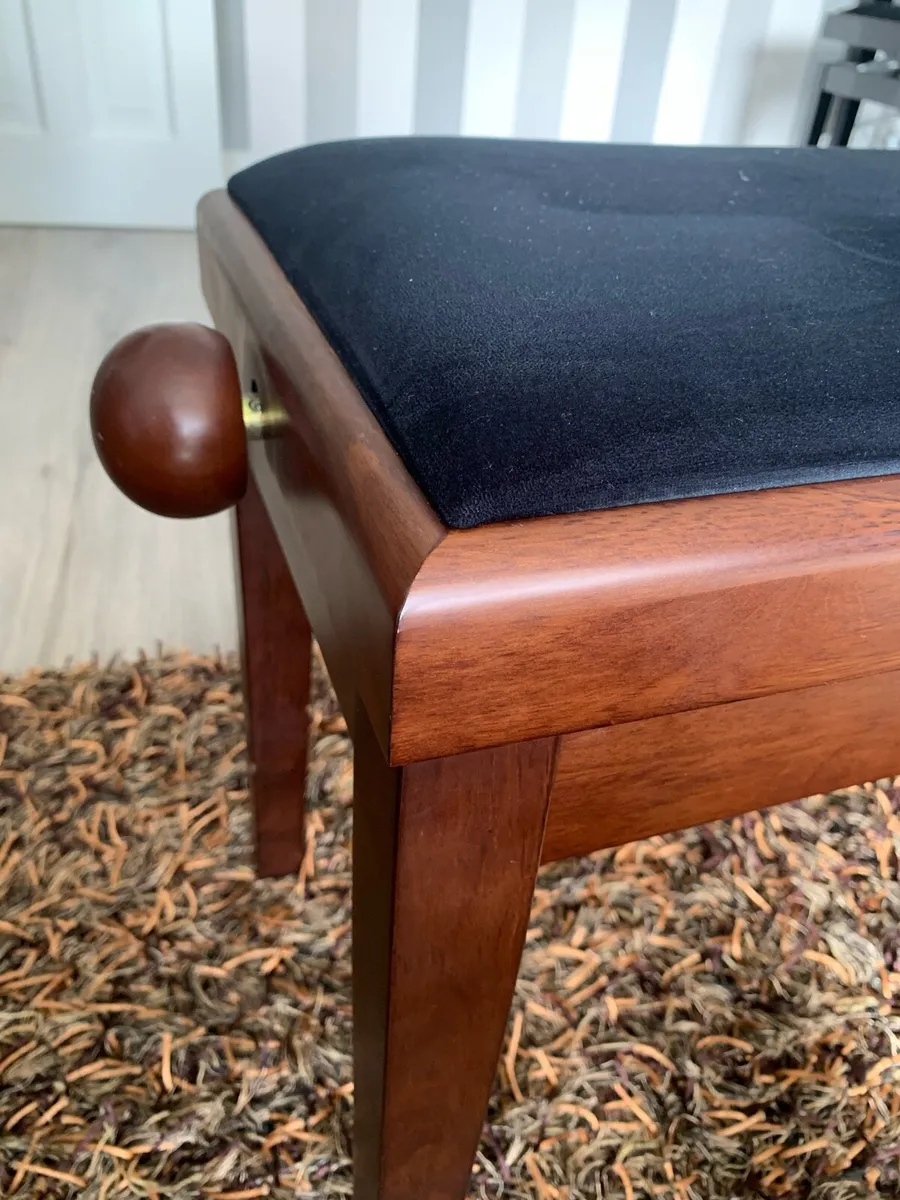 Piano chair for sale - Image 2