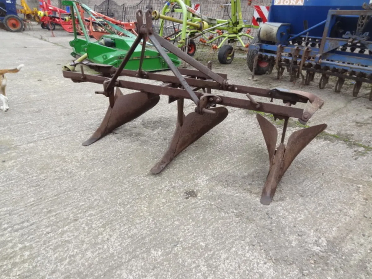 Massey Ferguson Drill Plough - Image 1