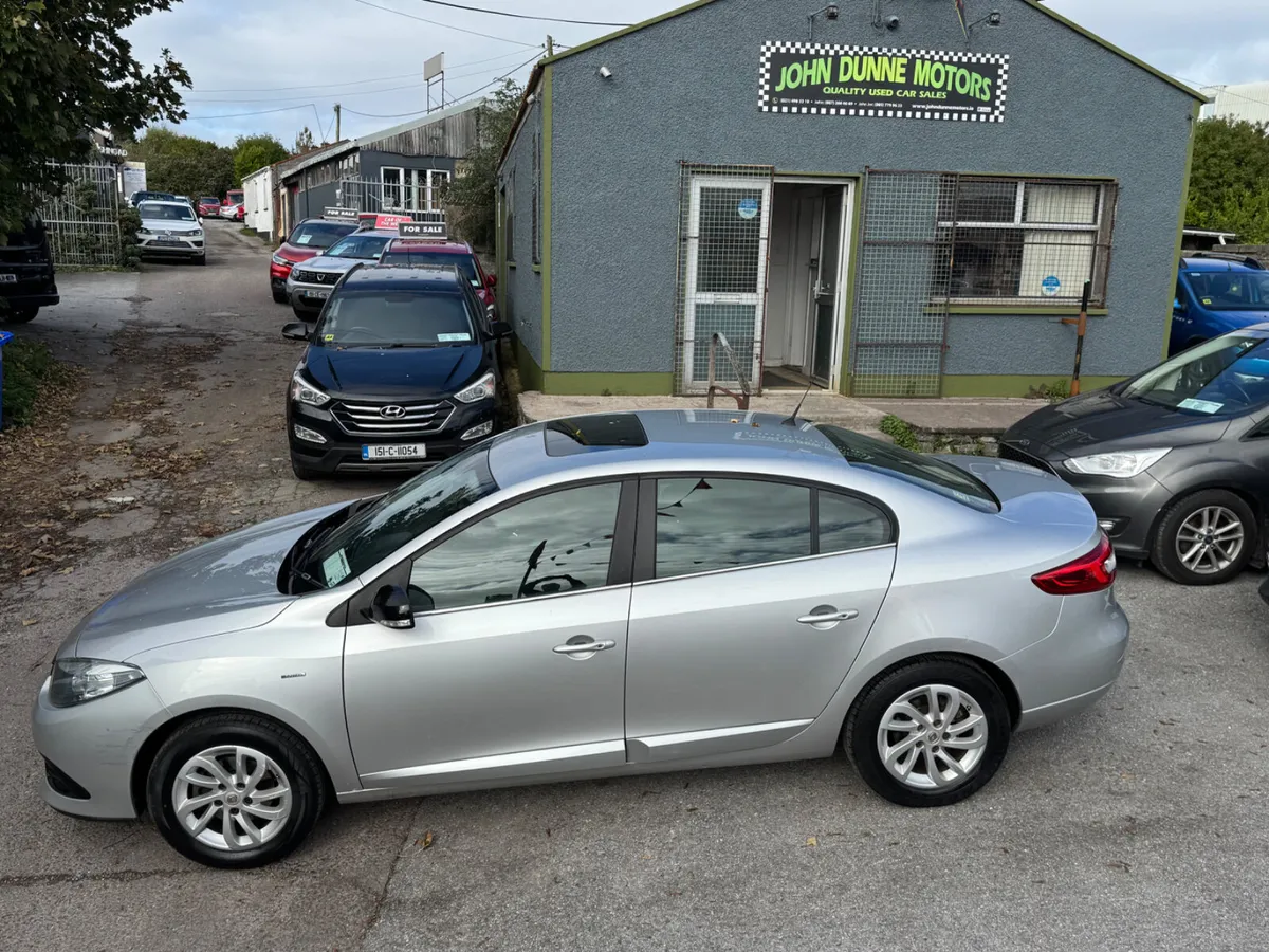 Renault Fluence high spec, low mileage - Image 4