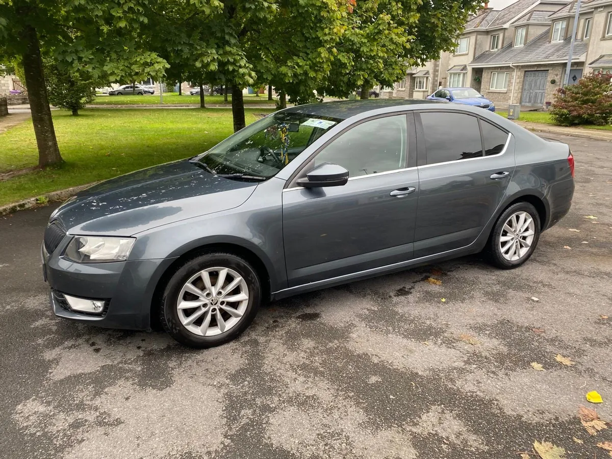 Car - Image 1