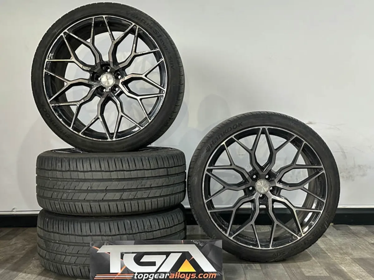 23" Riviera RF108 Alloy Wheels & Tyres for Audi Q7 - Image 1