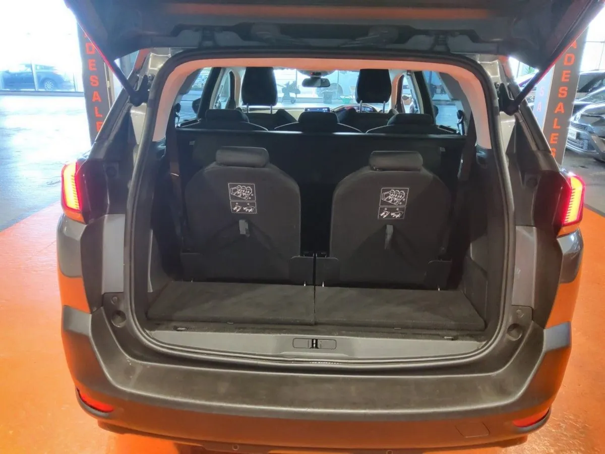 Peugeot 5008 1.5 Bluehdi 130bhp Active - Image 4