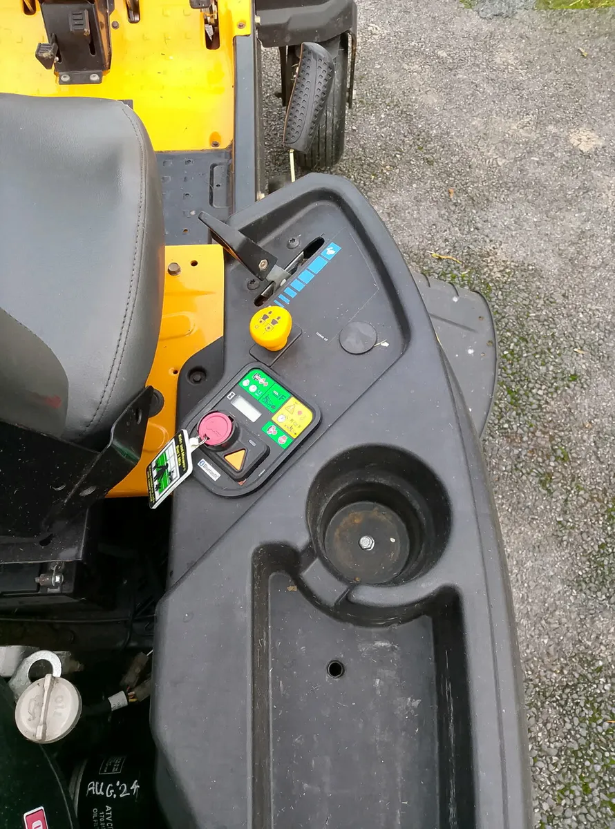 0 Turn Ride on Mower - Image 4