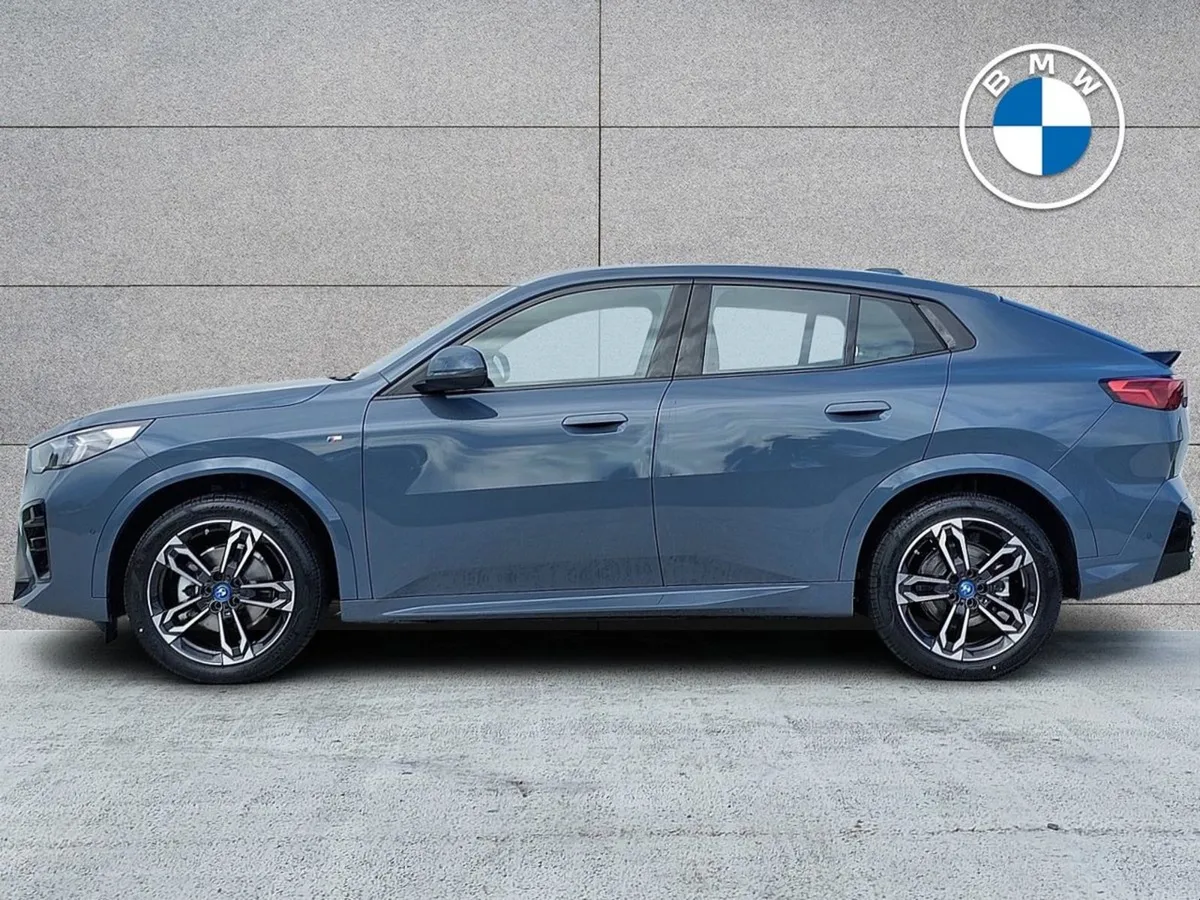 BMW iX2 Edrive20 M Sport - Image 3