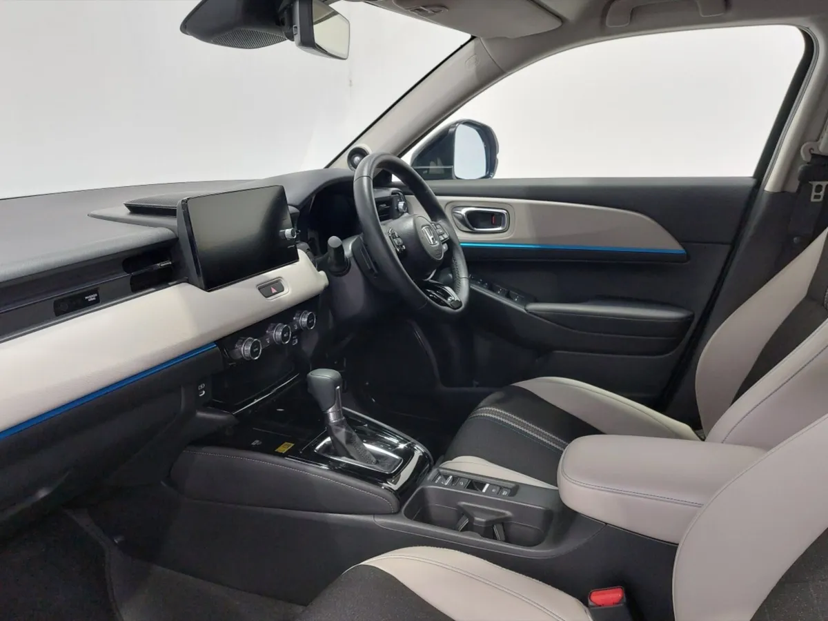 Honda HR-V Hr-V Hatchback Advance Style - Image 2