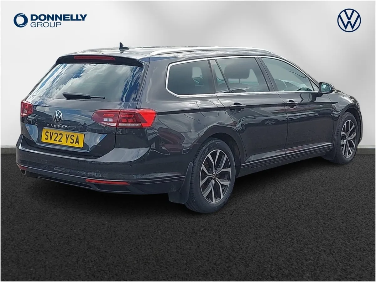 Volkswagen Passat Diesel Estate SEL - Image 3