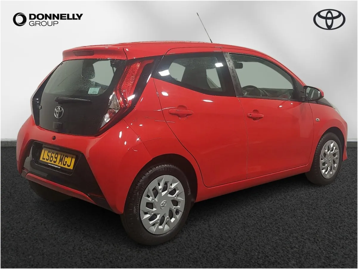 Toyota AYGO Hatchback X-Play - Image 4