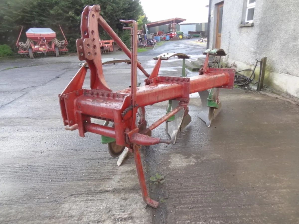 Kverneland 3 Furrow Conventional Plough - Image 4