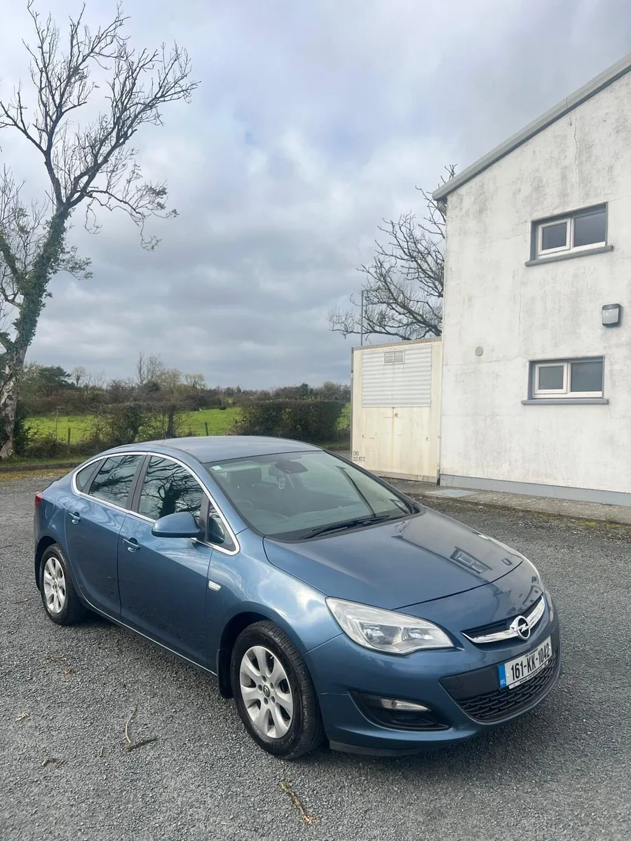 2016 vauxhall astra (new Nct 1/27) - Image 1