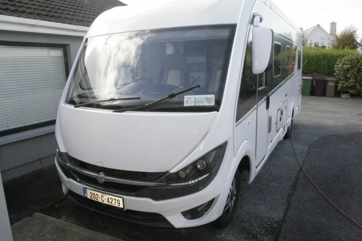 BURSTNER 744I IXEO - Image 1
