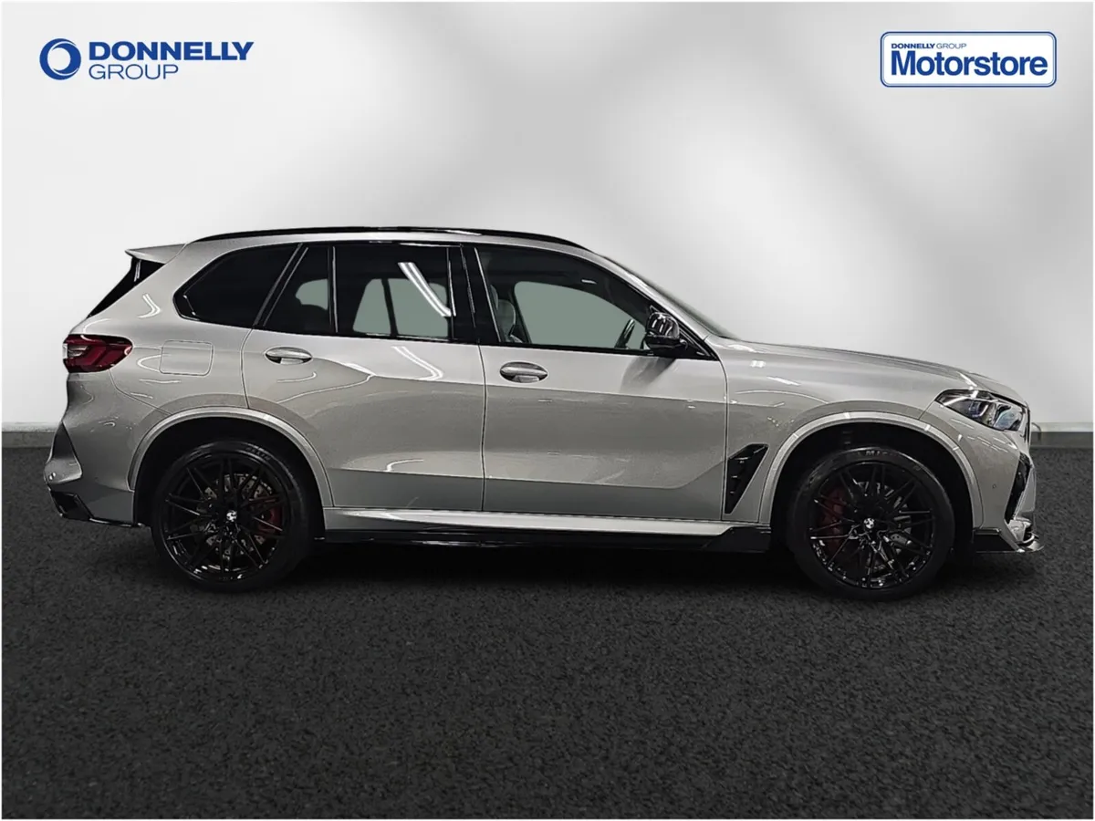 BMW X5 M Estate M Competition - Image 3