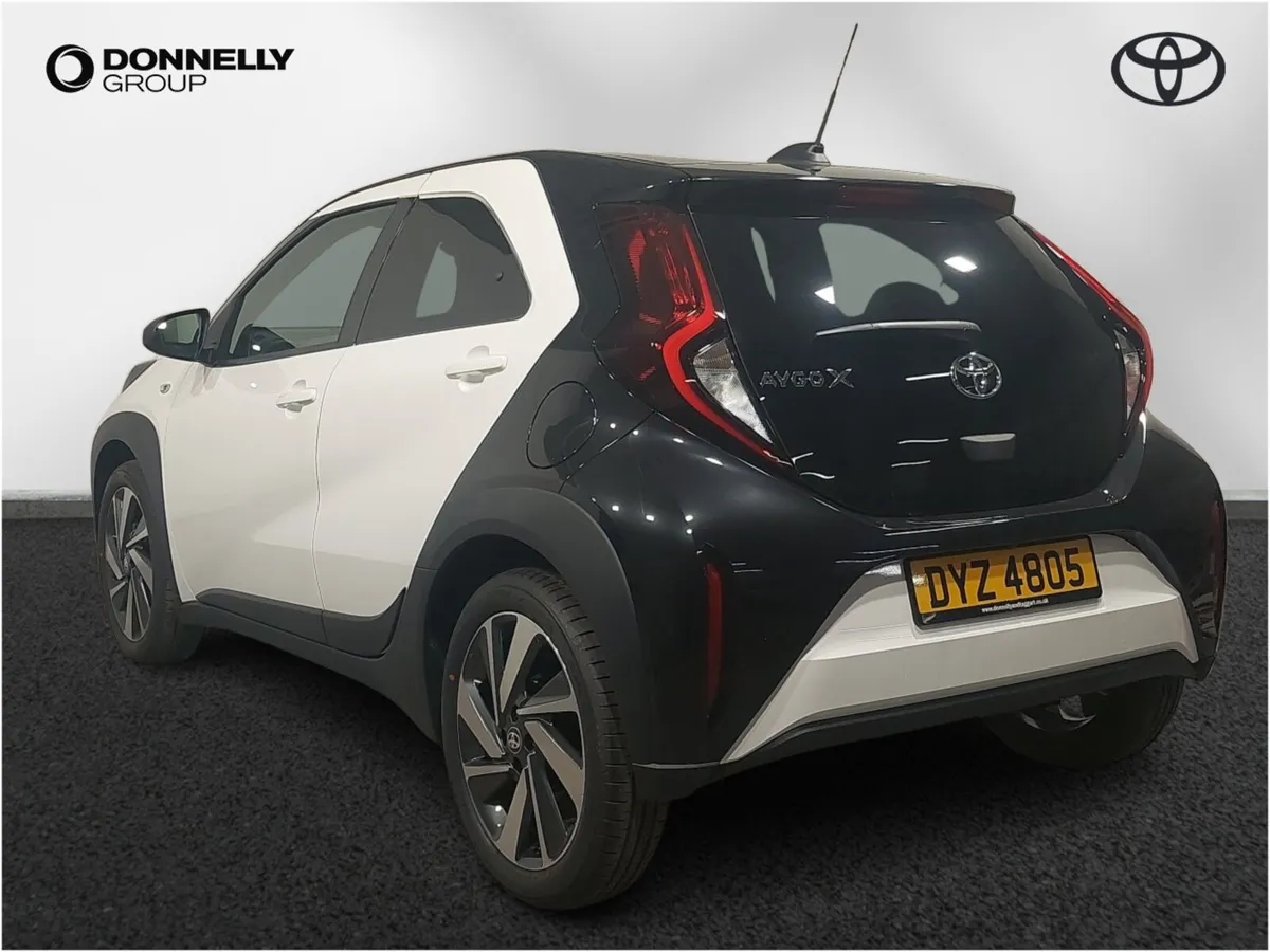 Toyota Aygo X Hatchback Edge - Image 2
