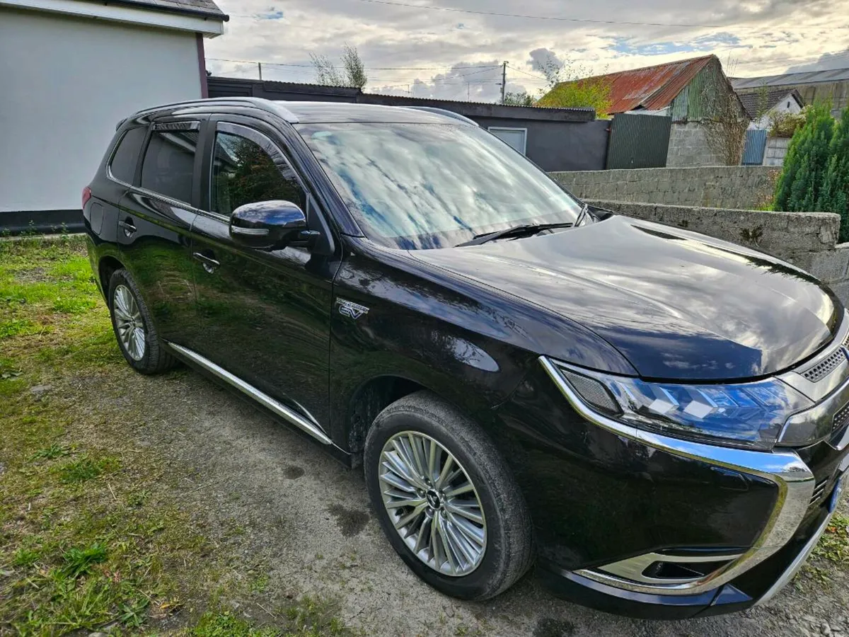 Mitsubishi Outlander 2.4 phev - Image 2