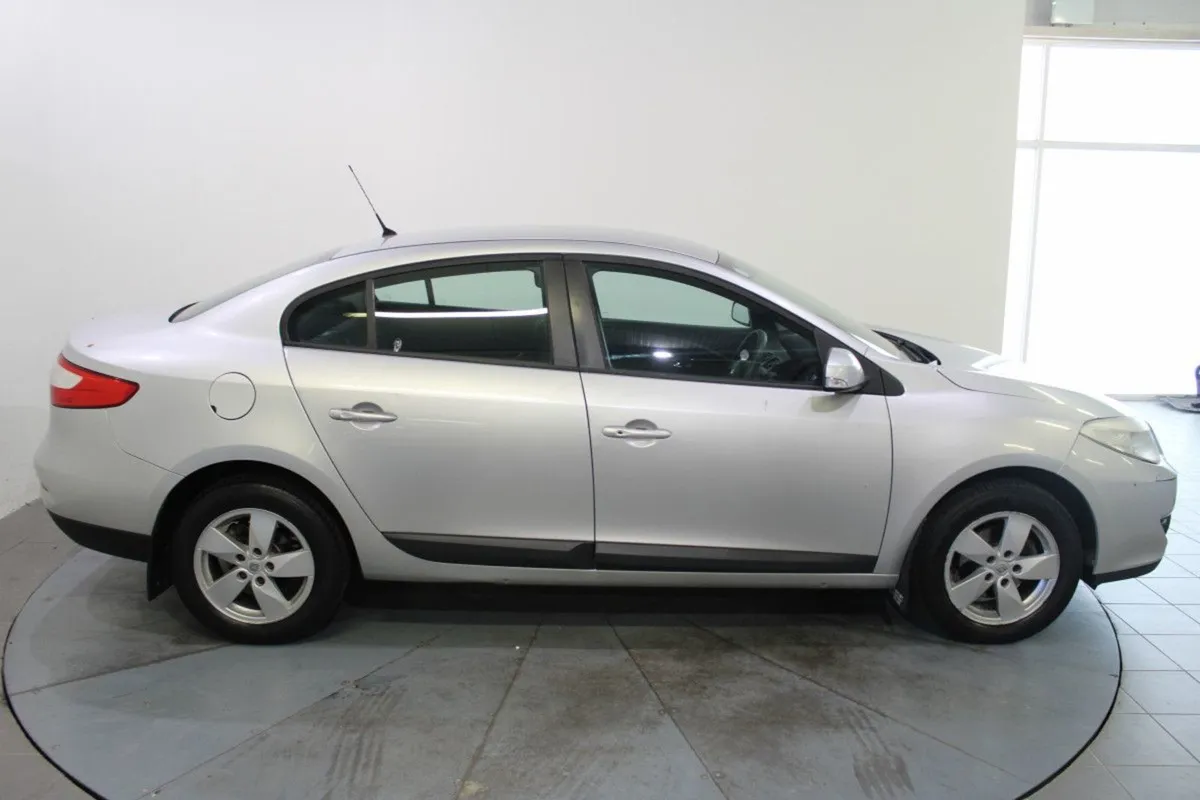 Renault Fluence 1.5 DCI 90 Dynamique - Image 4