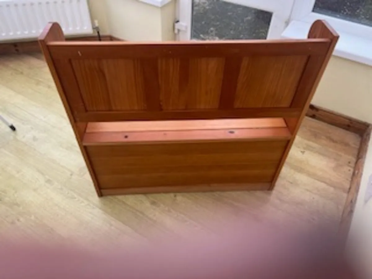Pew for sale - Image 4
