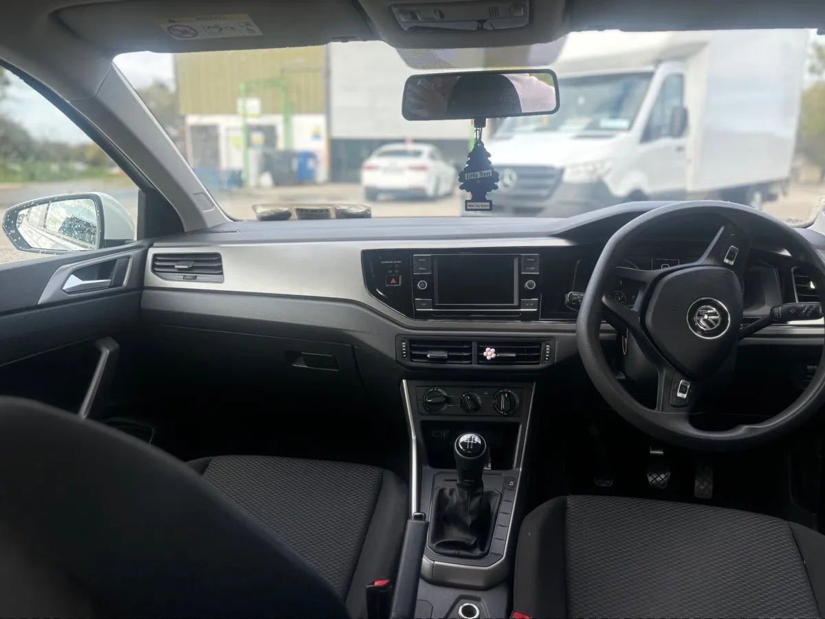 Volkswagen Polo 2019 - Image 3