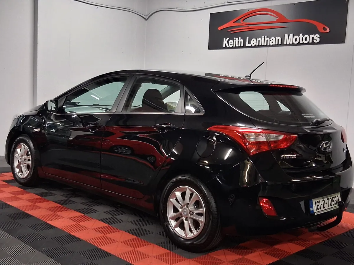 2016 Hyundai i30 **FINANCE AVAILABLE** - Image 3