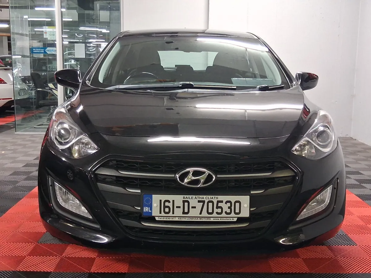 2016 Hyundai i30 **FINANCE AVAILABLE** - Image 4