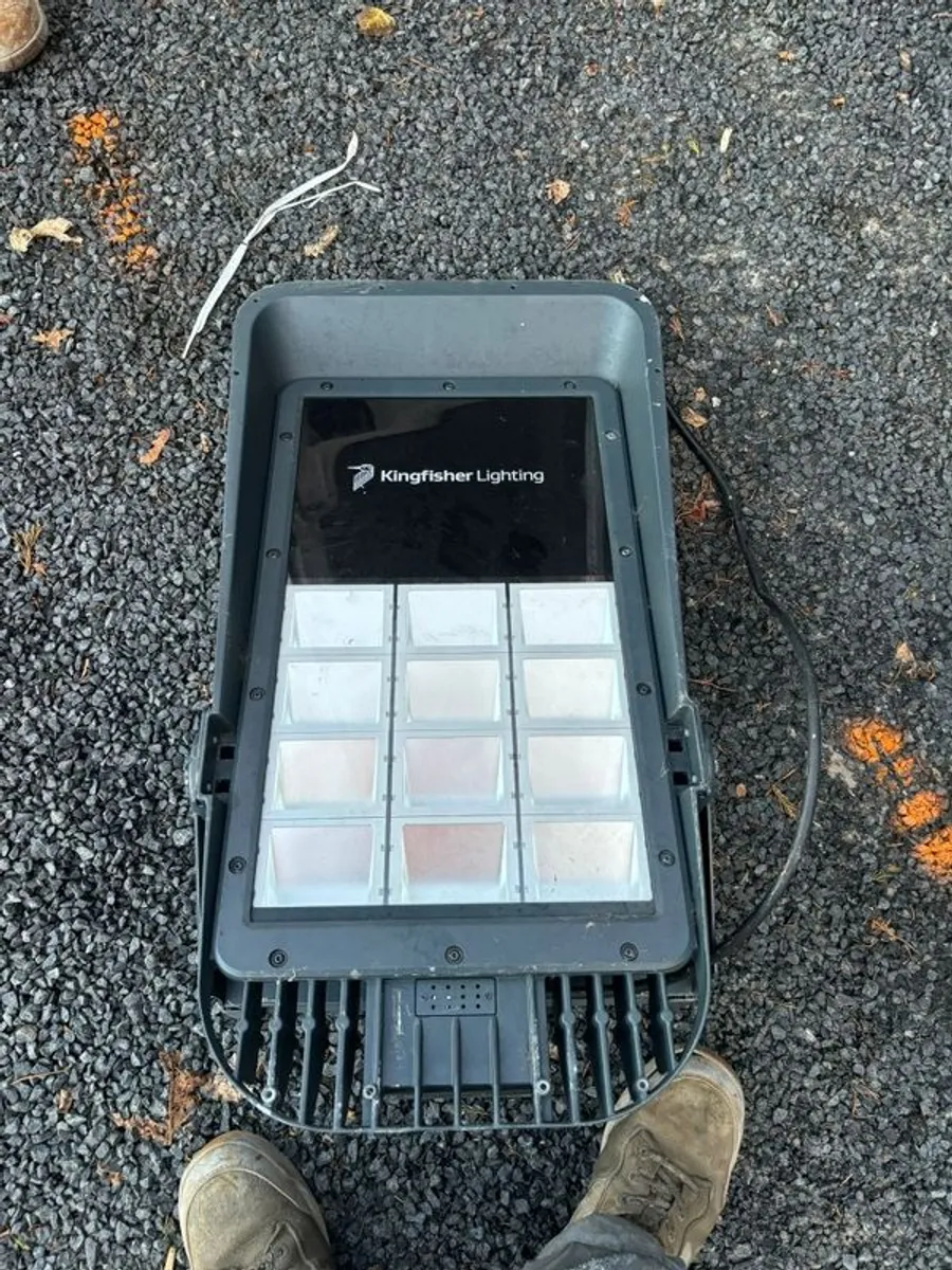 floodlights - Image 3