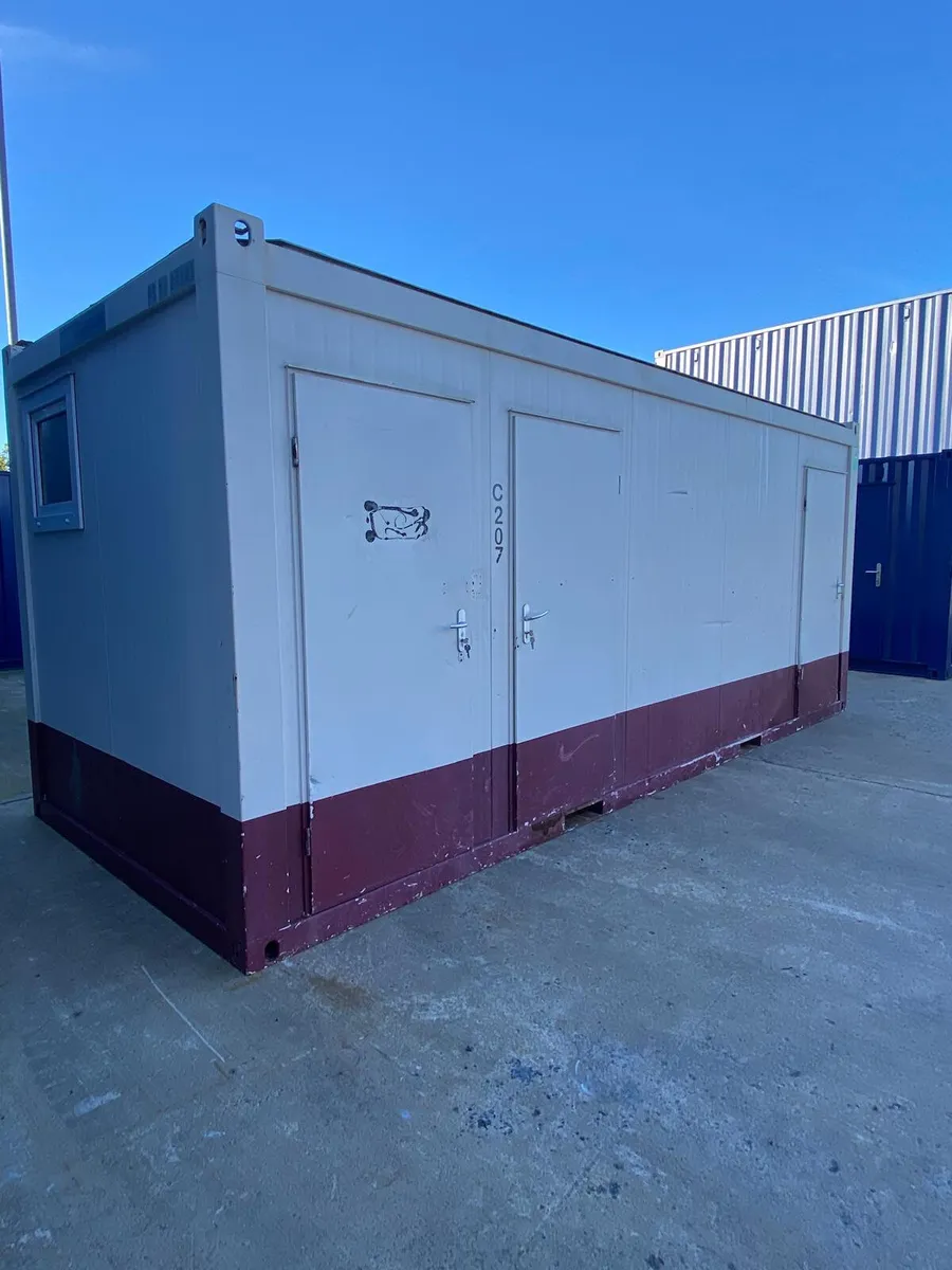 20FT X 8FT MALE/FEMALE TOILET AND SHOWER UNIT - Image 2