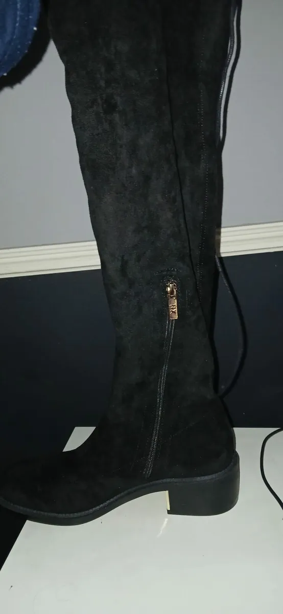 Brand New Black Suede Boots RRP 110 Size EU 40 UK - Image 4