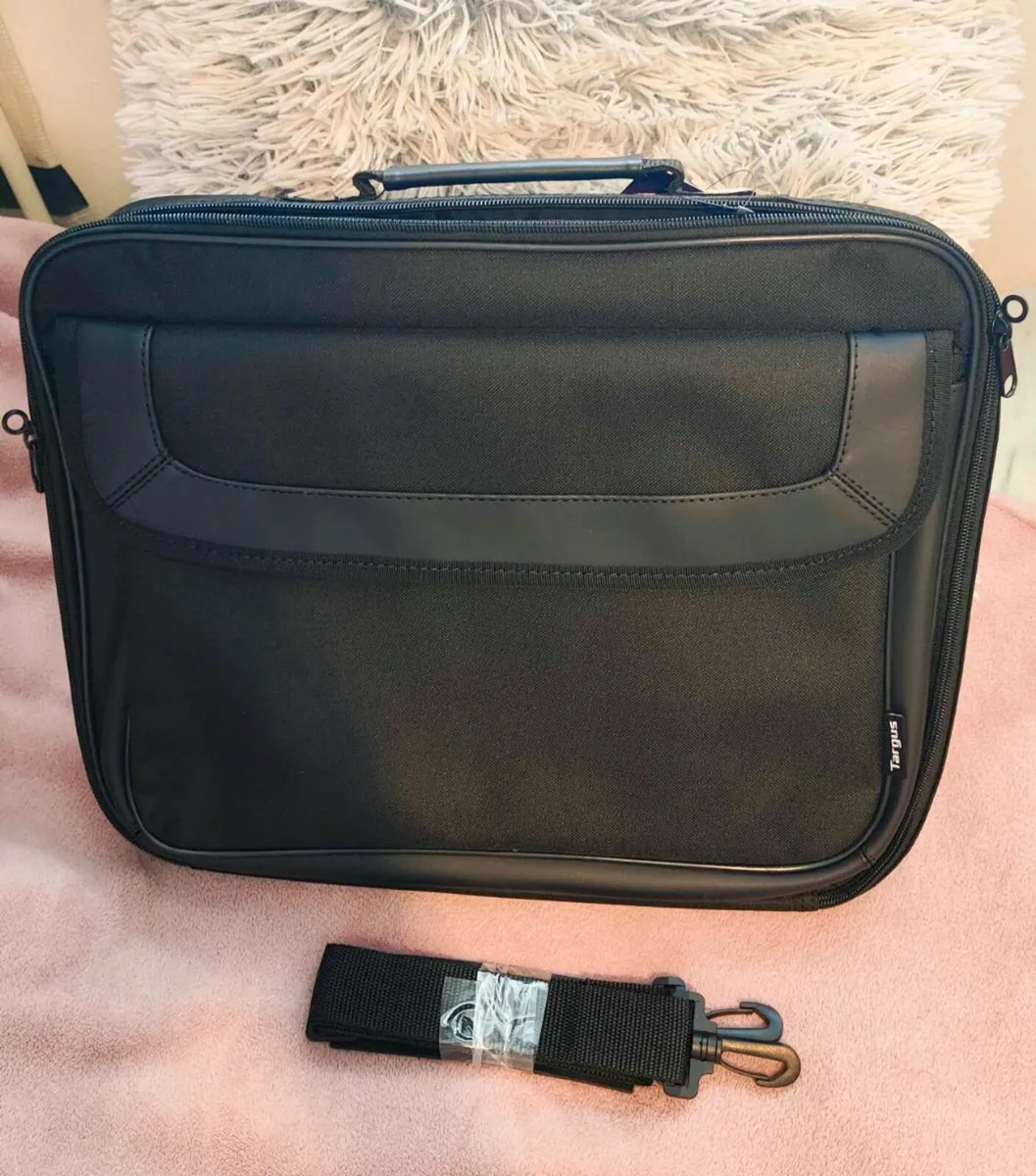 Targus Classic Clamshell Laptop Case Fits up to 15 - Image 2