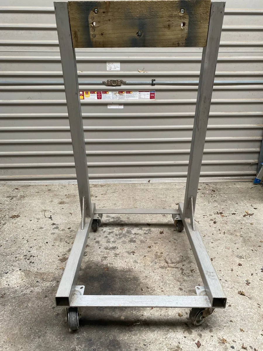 Outboard stand - Image 2