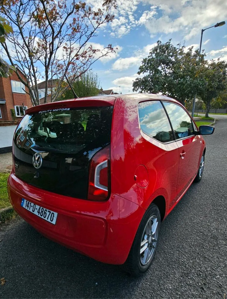 Volkswagen Up! 2014 1.0 - Image 4