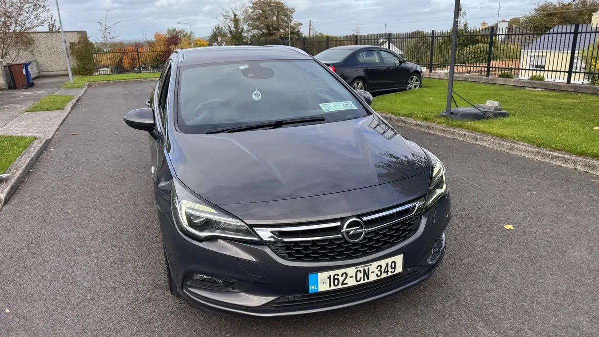 Opel Astra K Sports Tourer - Image 2