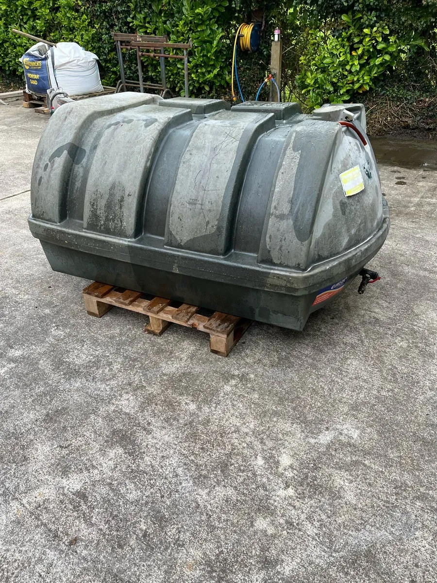 Heating oil tank - Image 1