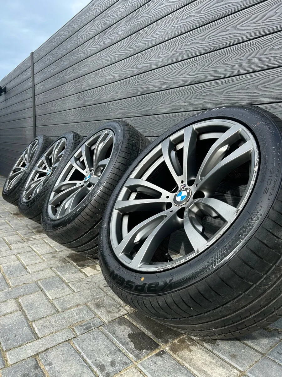 20” GENUINE BMW F15 X5 ALLOY WHEELS & TYRES - Image 1