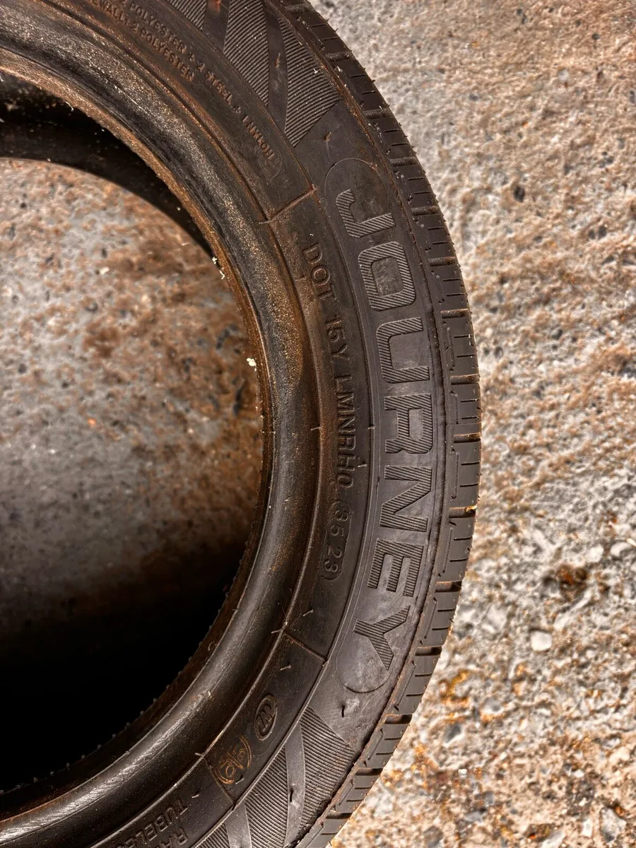 Trailer tyre - Image 2