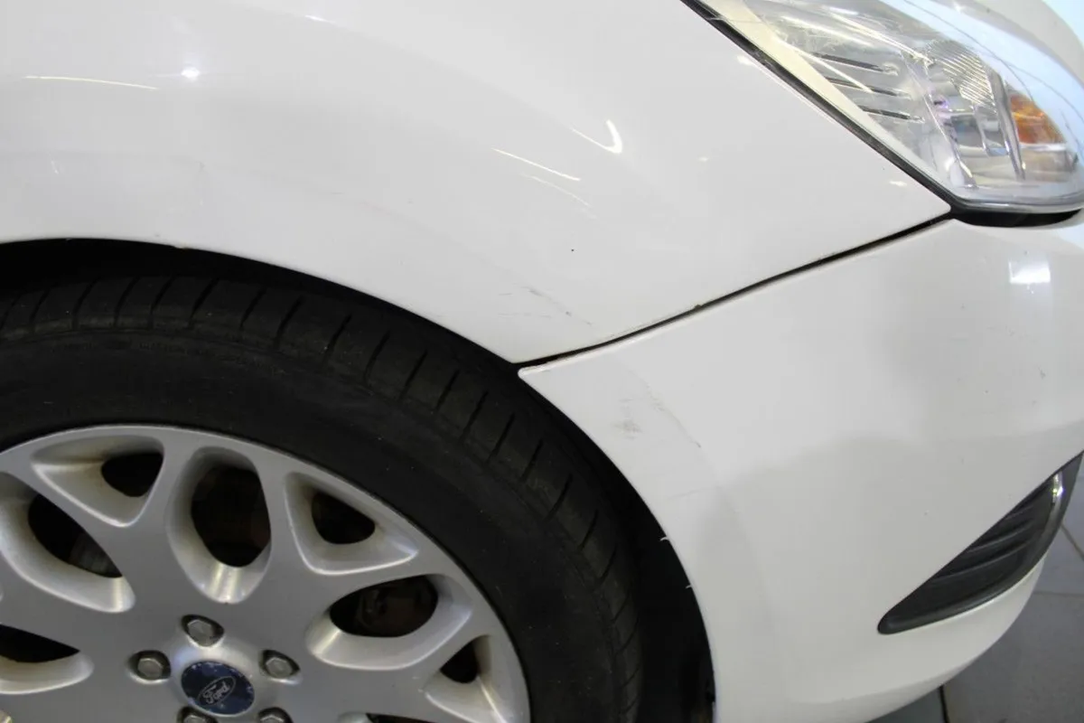 Ford Focus 1.8 Tdci 115 PS Style - Image 3