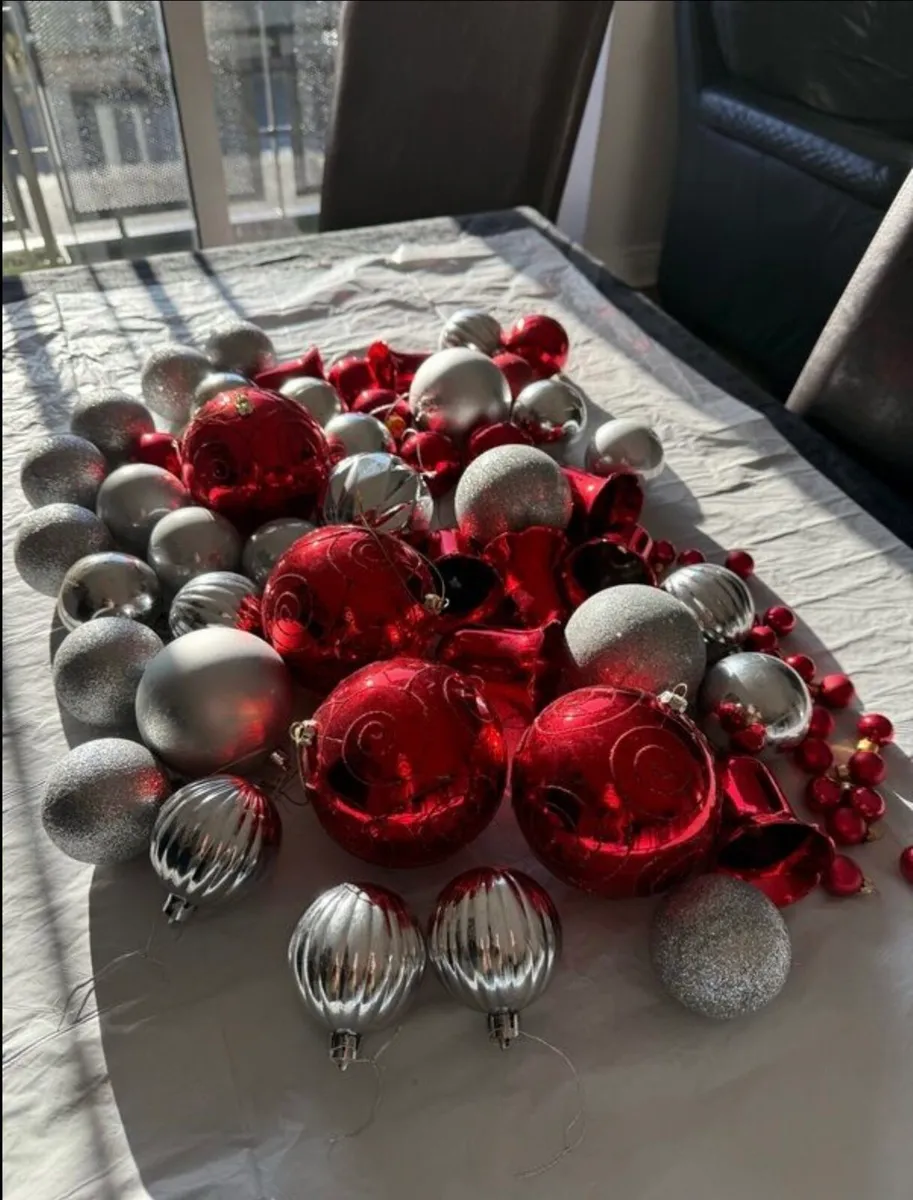 Christmas tree decorations, red and silver, 68 - Image 2