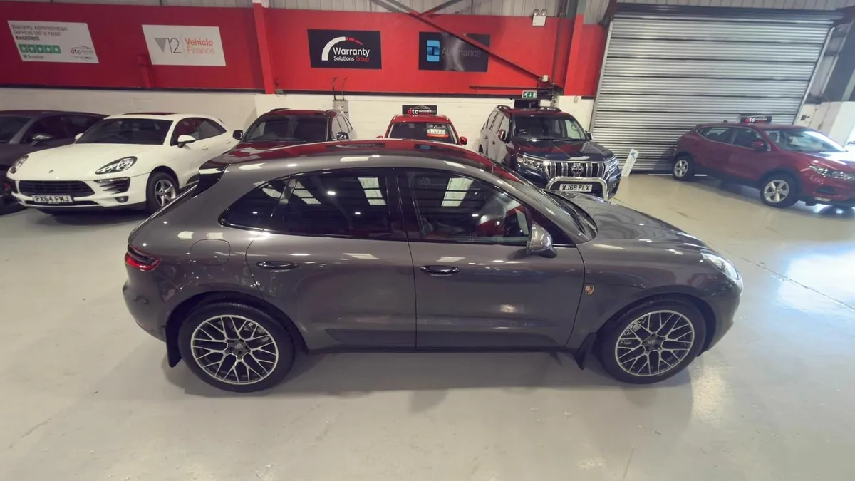 2014 Porsche Macan 3.0 V6 S PDK 4WD - Image 4