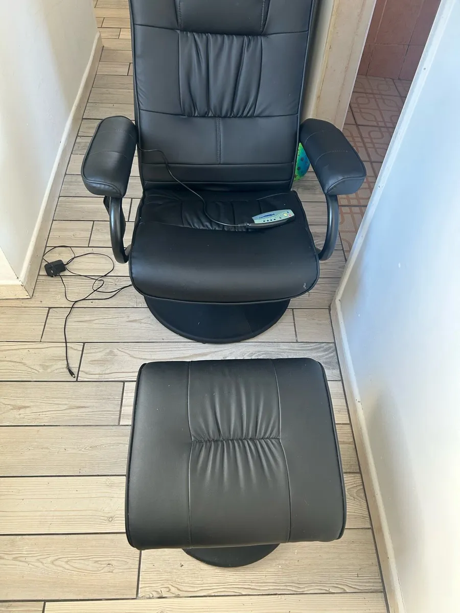 Gaming/massage chair - Image 2