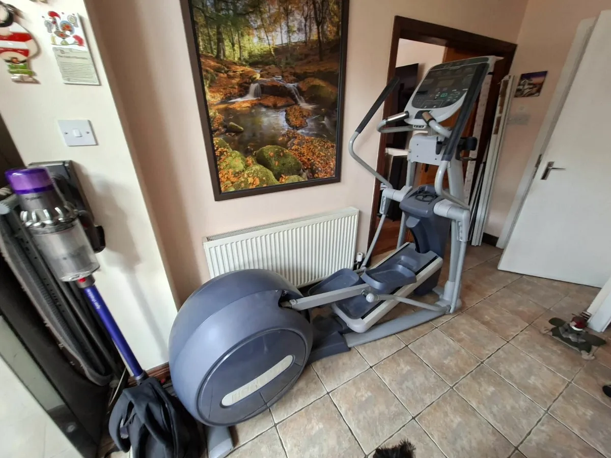 Cross Trainer - Image 1