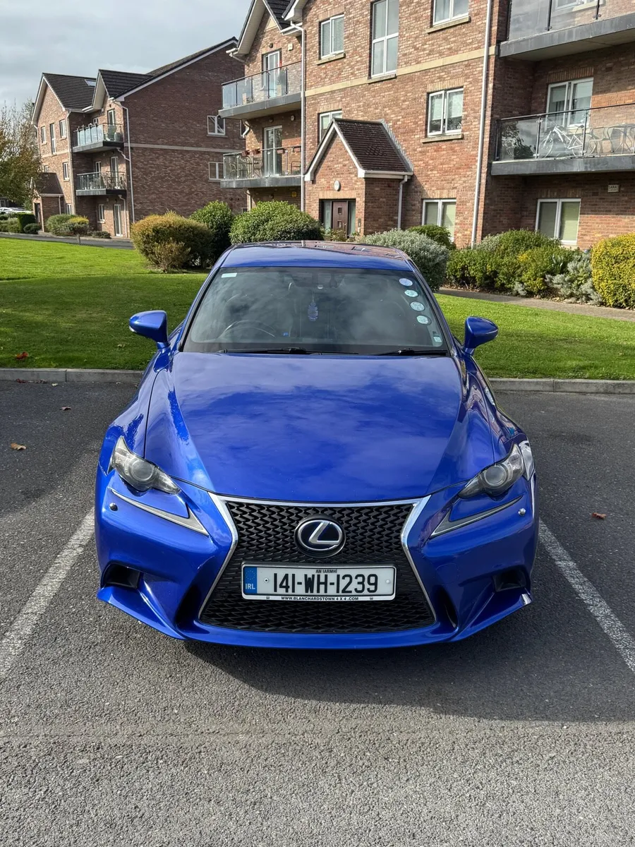 Lexus IS300h 2.5 F Sports Hybrid - Image 1