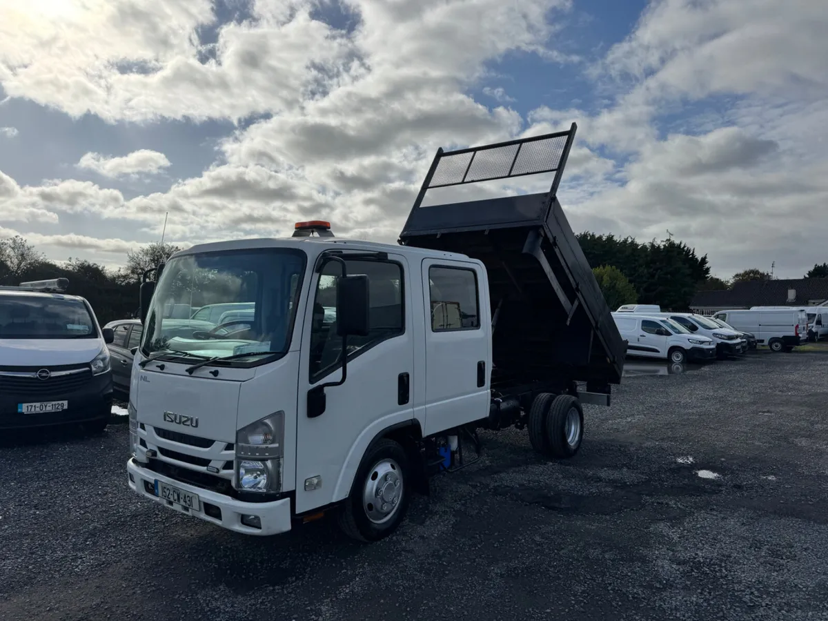 Izuzu NLR 3.5 tonne Crewcab tipper - Image 4