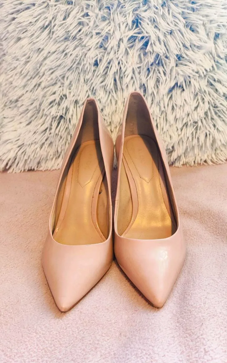 Aldo beige high heels size 6 - Image 2