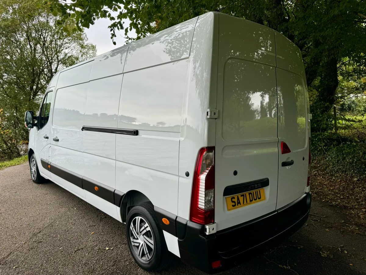 Late 2021 Renault Master Business (VRT€250) - Image 4