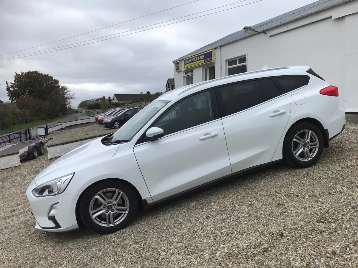 Ford Focus Estate - Image 2