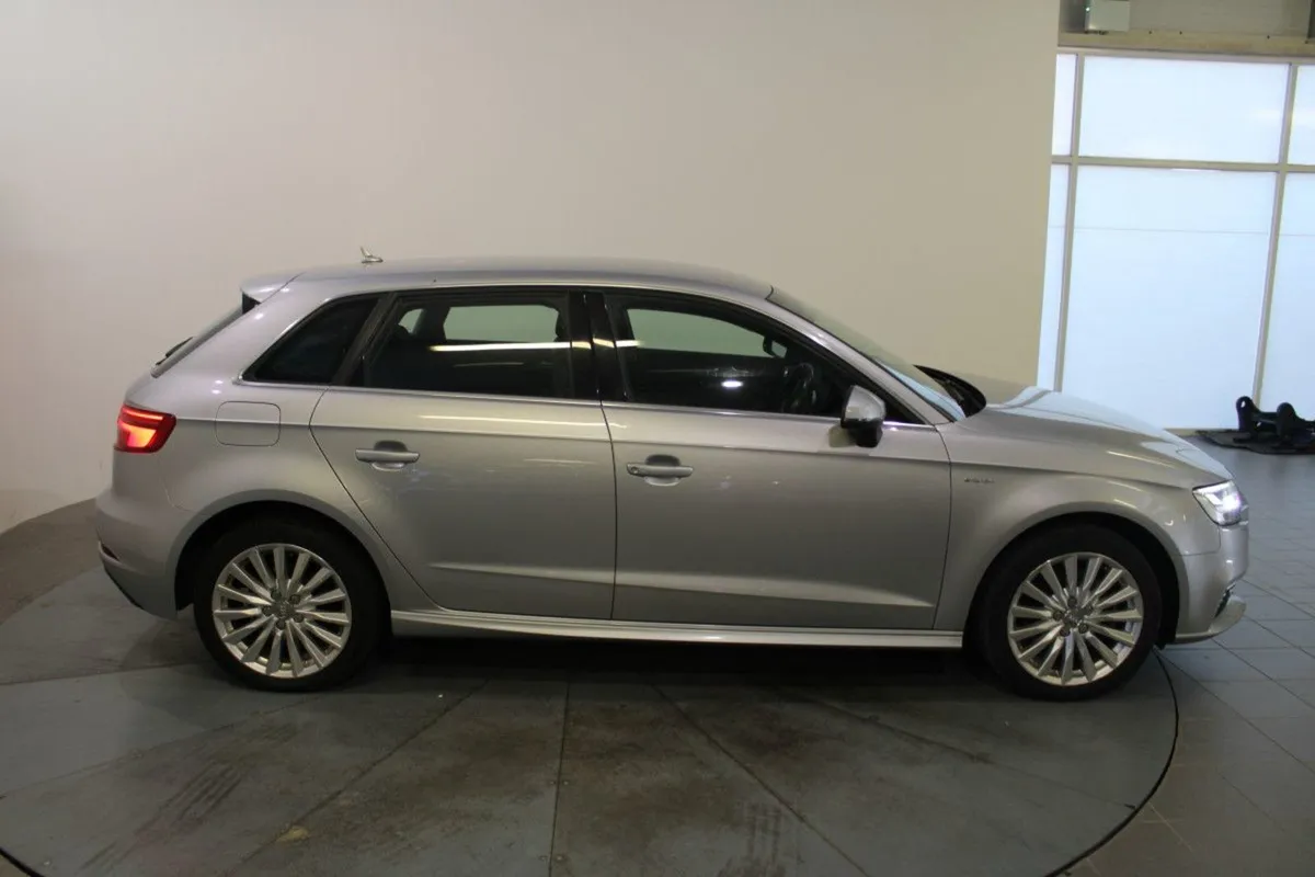 Audi A3 1.4tfsi 150 S-tronic E-tron - Image 4