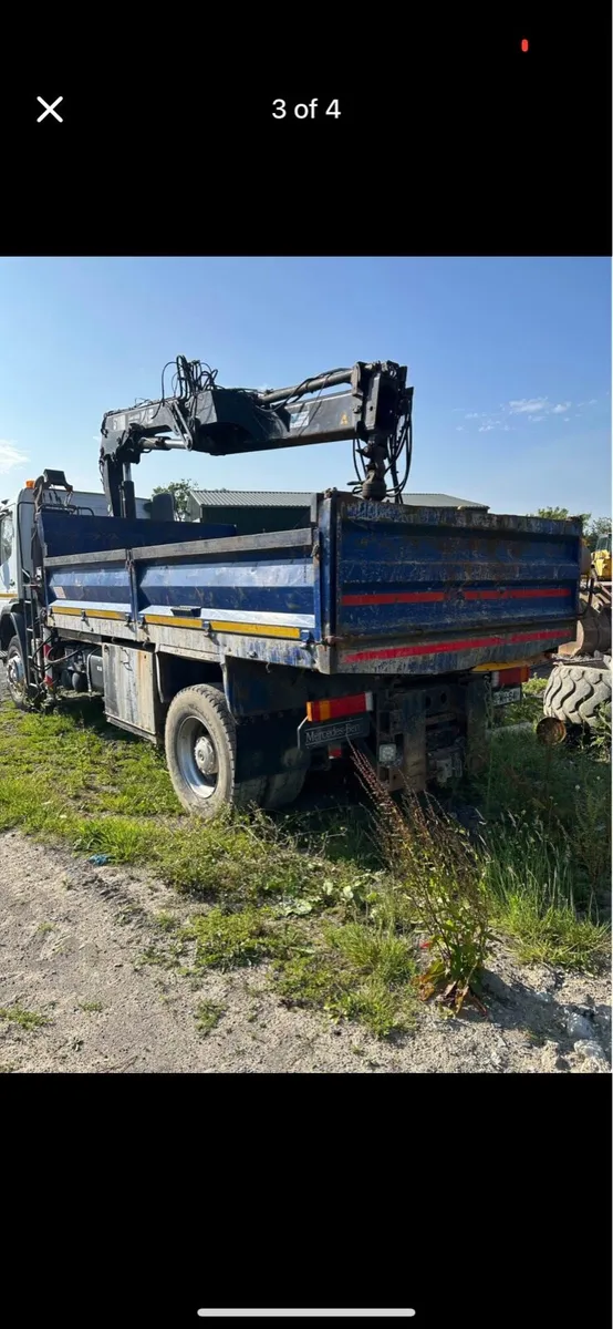 Tipping body and hiab - Image 1