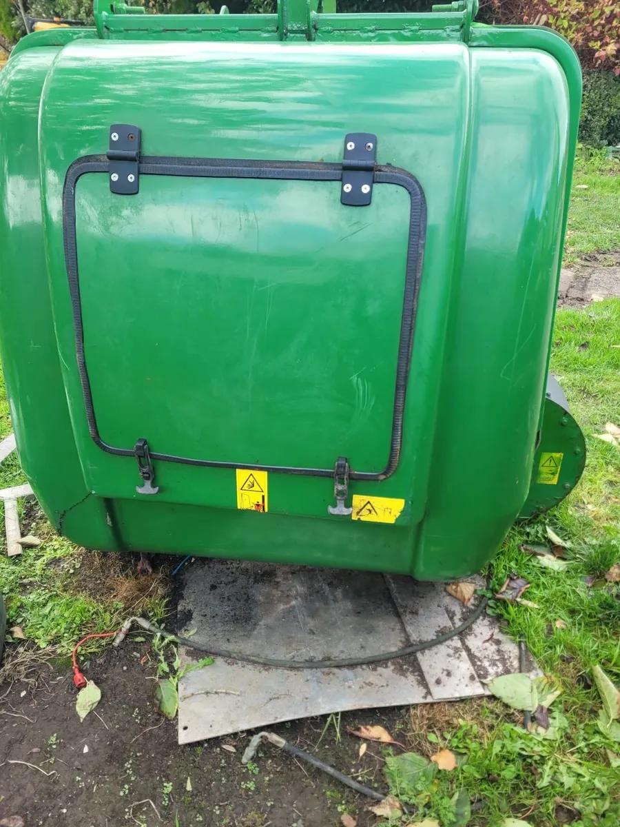 John deere high lift Collector Box - Image 4
