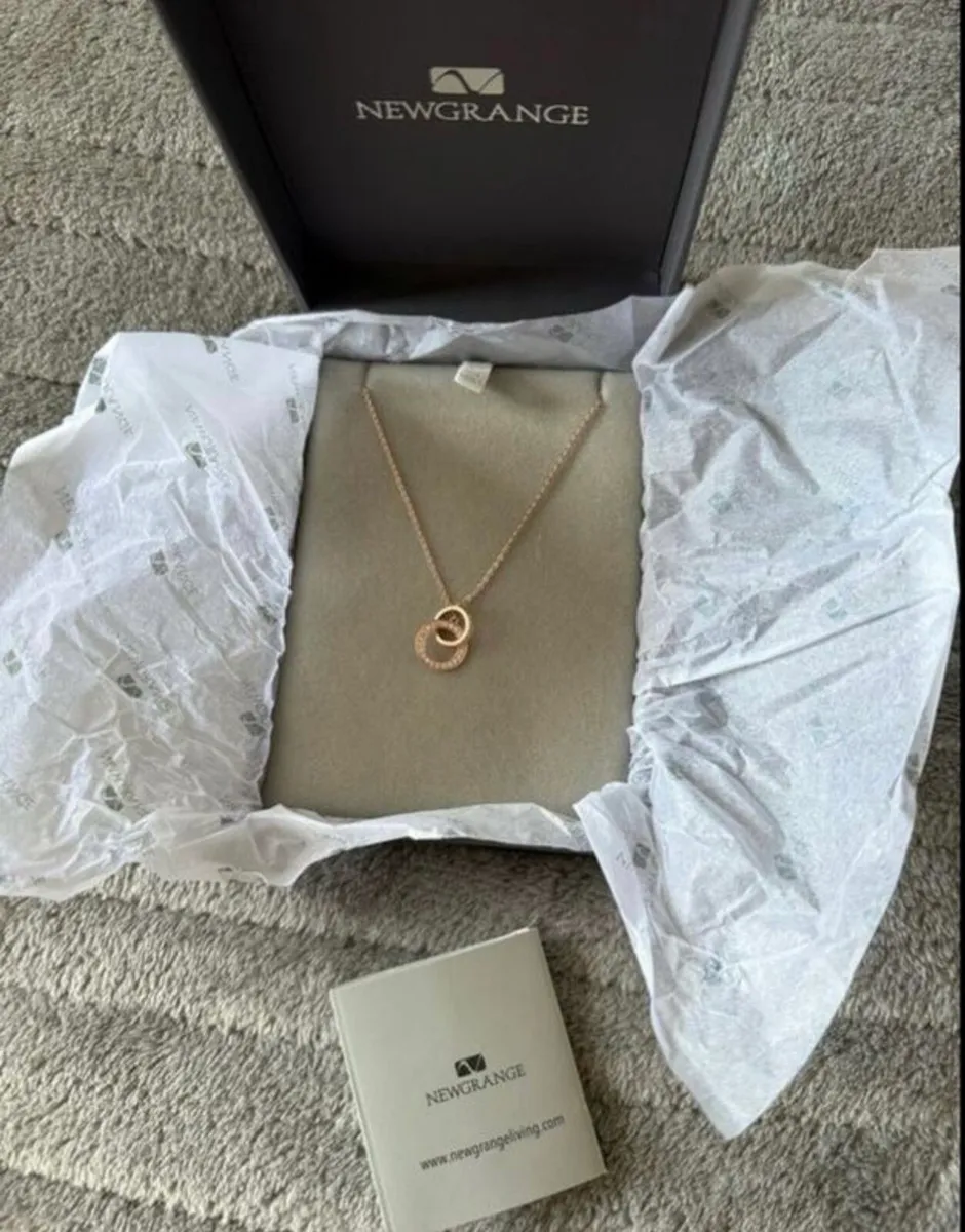 Brand new Newgrange rose gold necklace - Image 2