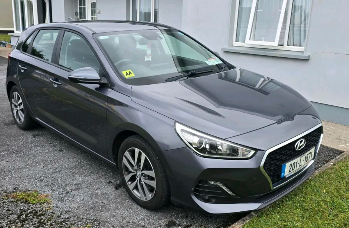 Hyundai i30 1.6 Diesel Deluxe - Image 1