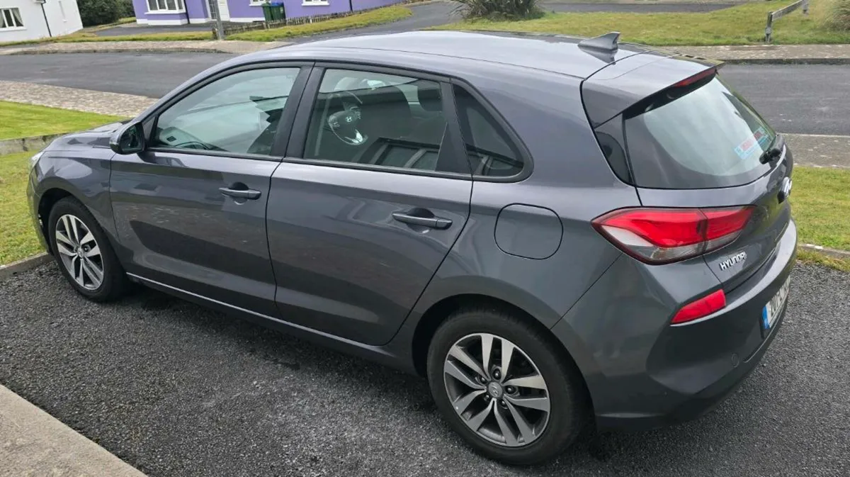 Hyundai i30 1.6 Diesel Deluxe - Image 4